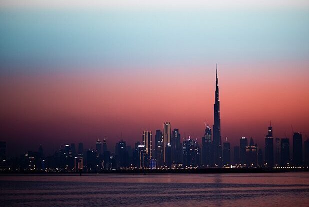 cropped-cropped-cropped-dubai-6331310_640-1.jpg