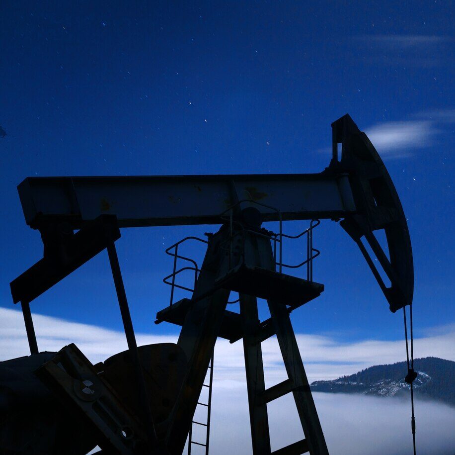 cropped-oil-and-gas-industry.jpg